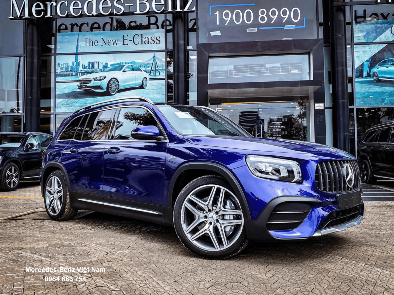 Mercedes Benz Viet Nam 4 min Giá Xe Mercedes-Benz - Chương Trình Ưu Đãi Mới Nhất 02/2025