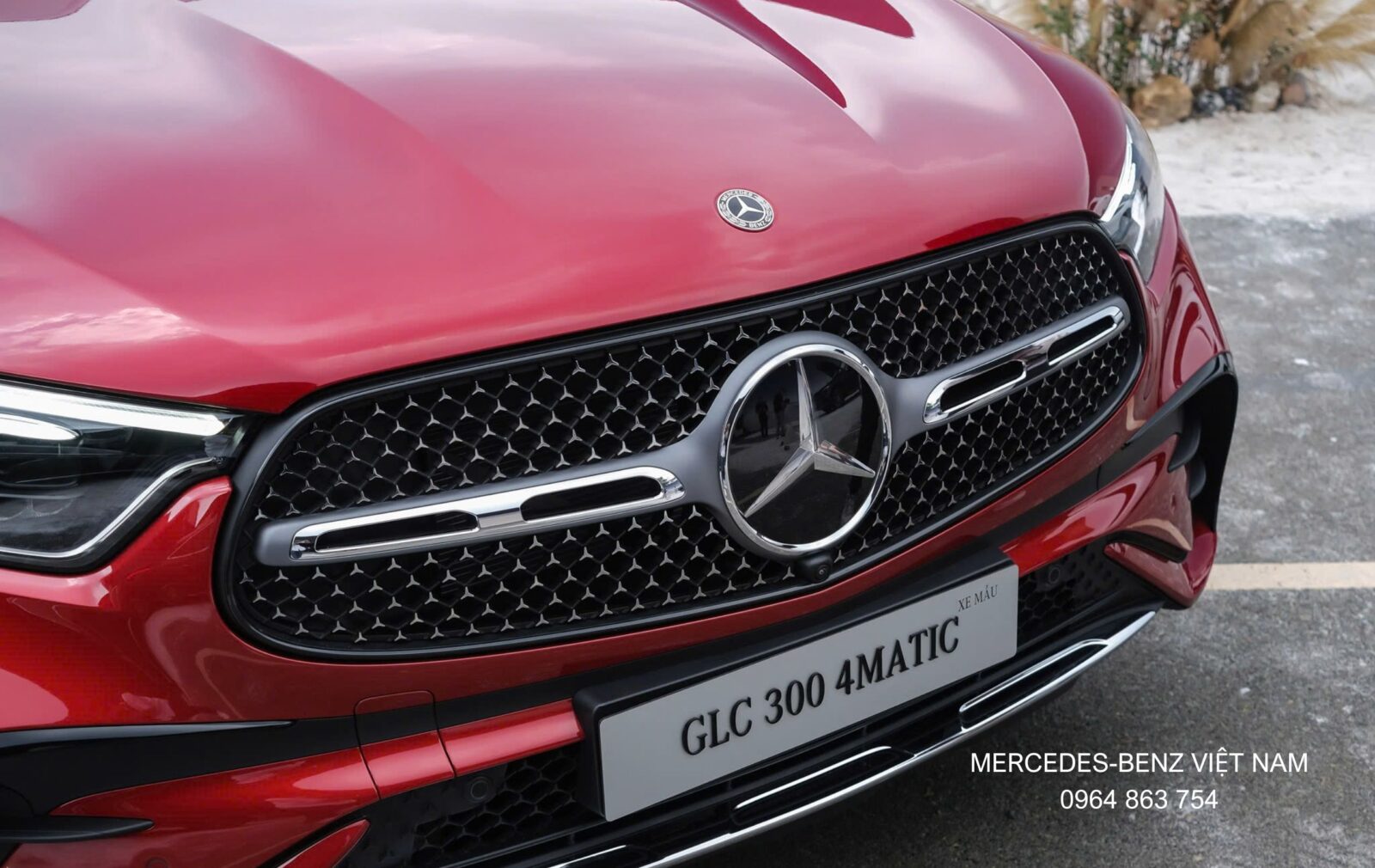 Mercedes GLC 300 All New lăn bánh