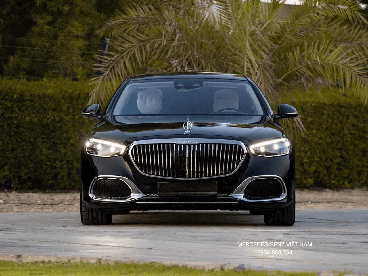 mercedes benz viEt nam 11 optimized Giá Xe Mercedes-Benz - Chương Trình Ưu Đãi Mới Nhất 02/2025