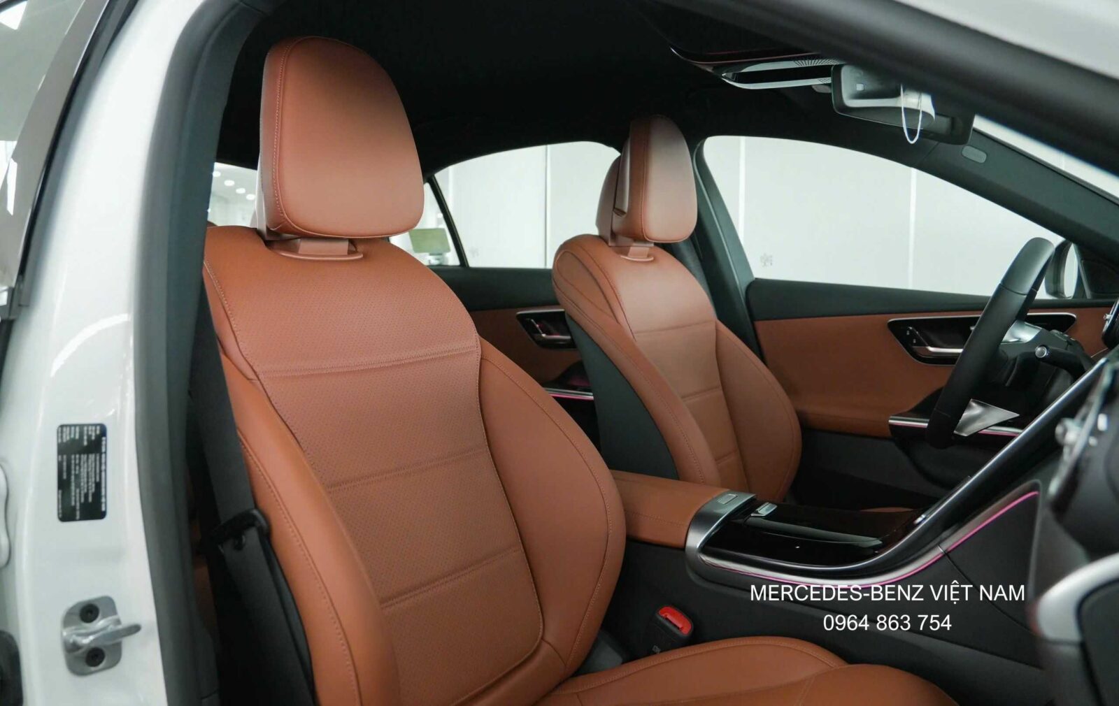 Giá xe Mercedes C200 2025 và chương trình ưu đãi hiện tại